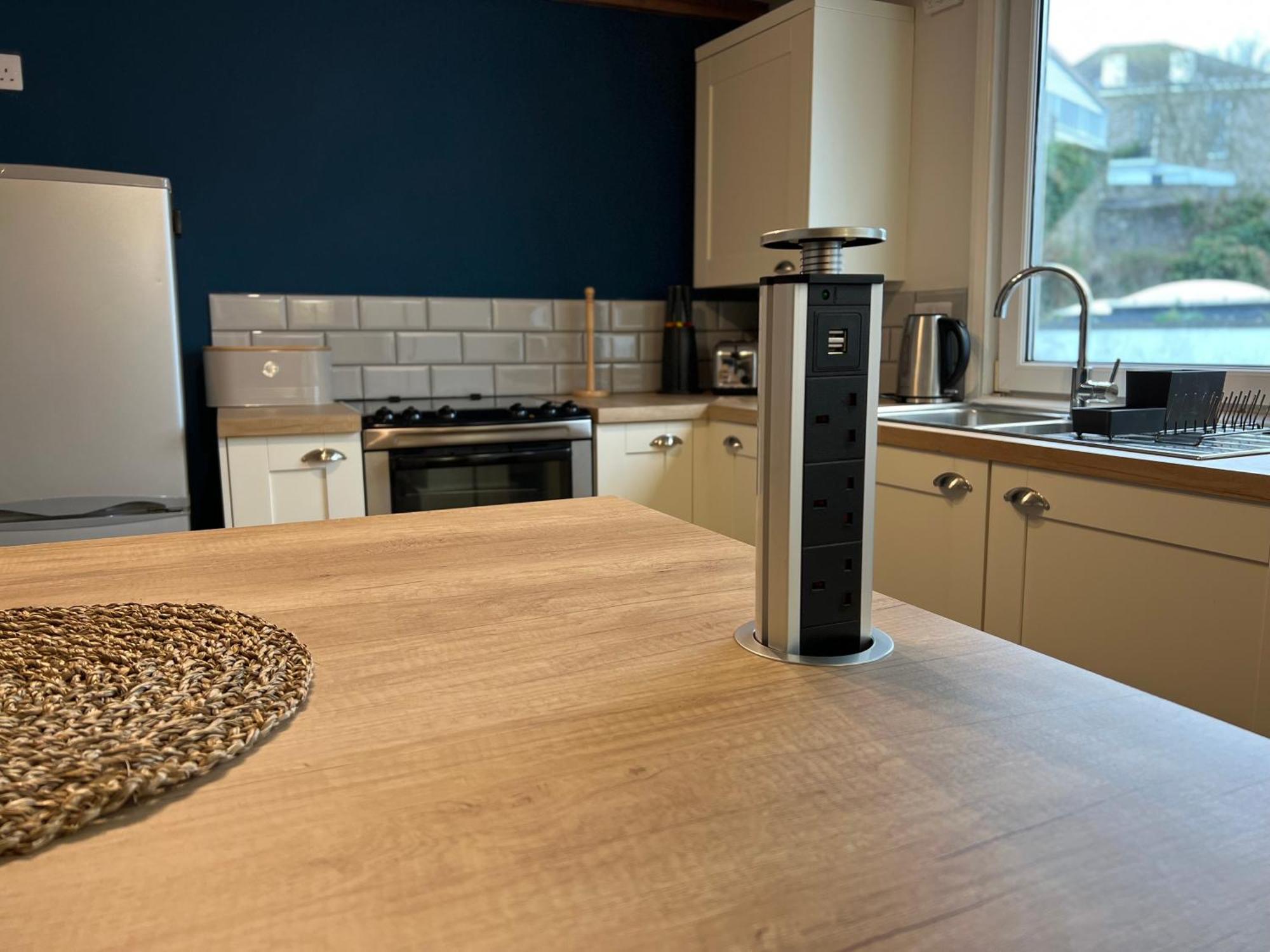 A Spacious 2 Bed Flat In Kingsbridge Town Eksteriør bilde